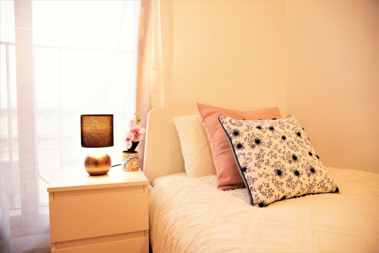 Penthouse Duplex In A 4 Floors Spanish House -8 Min To Center By Metro فالنسيا المظهر الخارجي الصورة