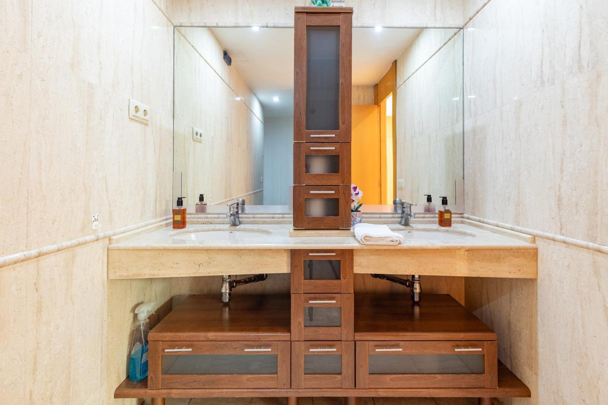 Penthouse Duplex In A 4 Floors Spanish House -8 Min To Center By Metro فالنسيا المظهر الخارجي الصورة